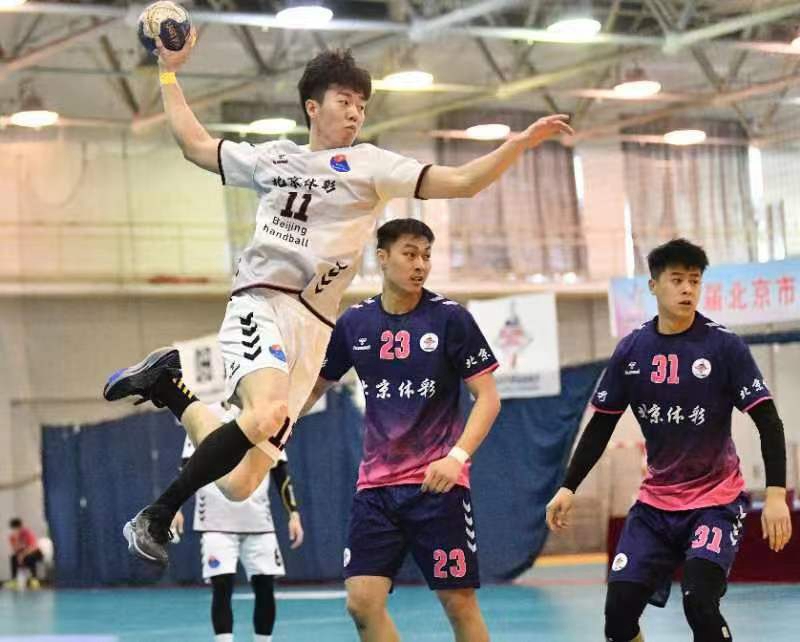 北京体彩男队三战全胜夺冠，媒体人组队参与体