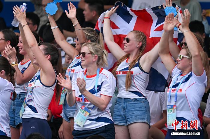 成都世运会上的拔河绳联通世界从角力到相拥的