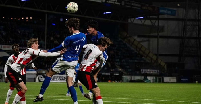 荷乙联赛20岁中国球员王博豪首发出场零封对手