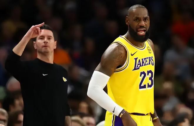 凯尔特人横扫76人晋级次轮 马刺大胜开拓者锁定