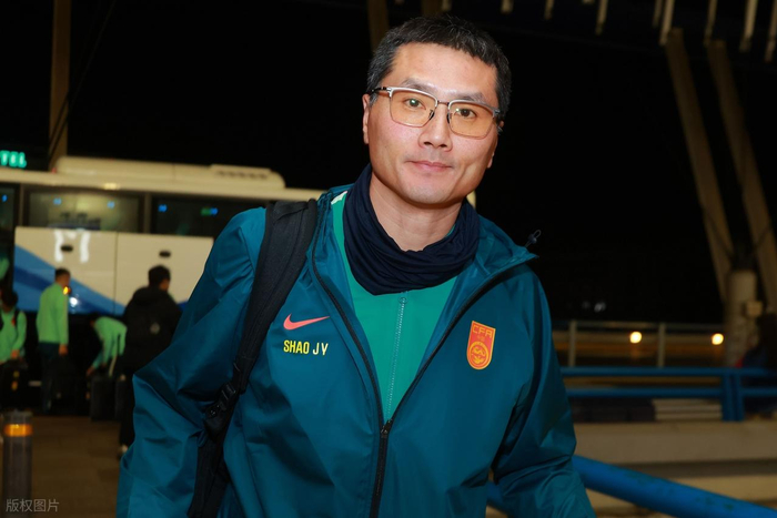 杨希首球+克雷桑任意球 上海海港残阵逼平山东泰